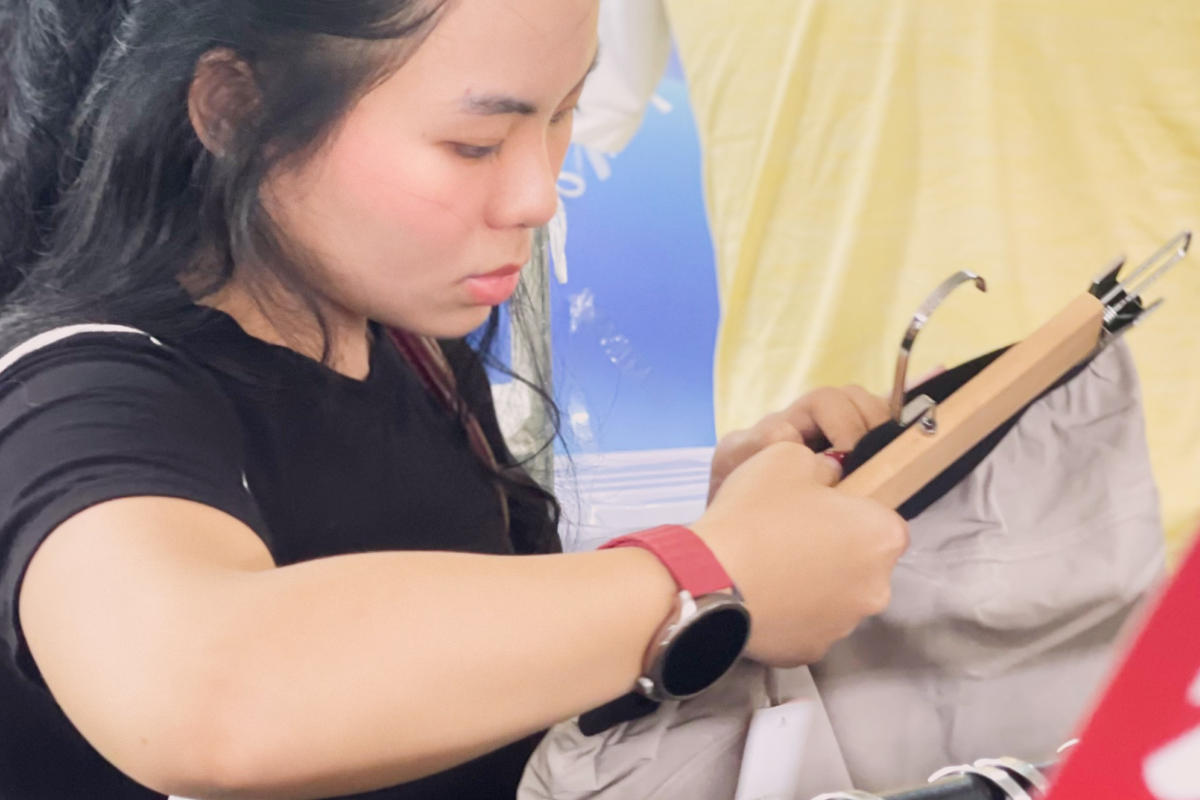 Các sản phẩm tại gian hàng ETHERIA đều được ưu đãi lên đến 50%.